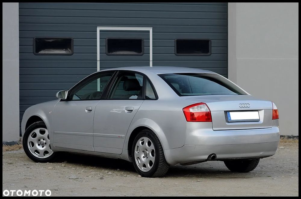 Audi A4 Limousine - 20