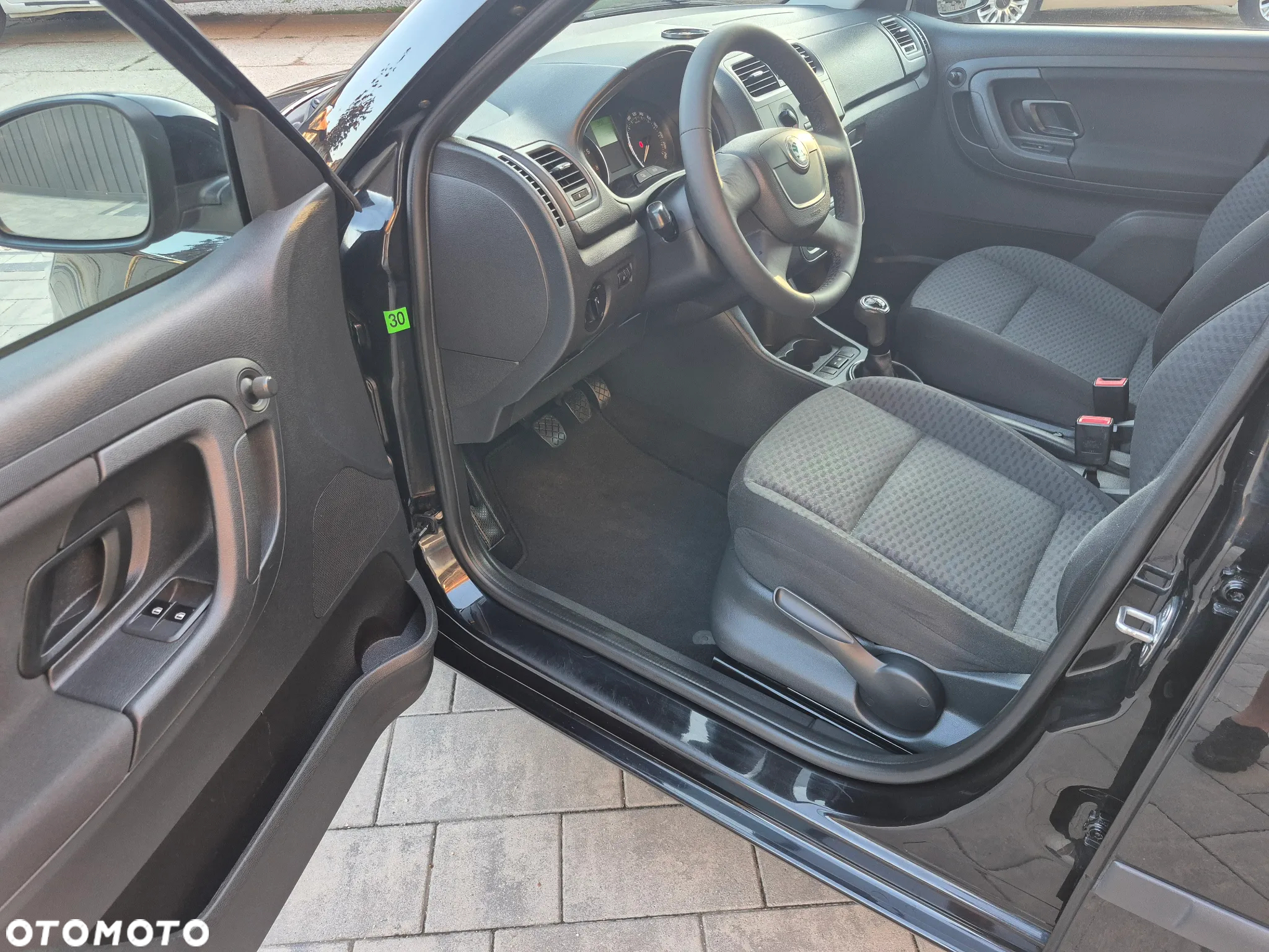 Skoda Fabia 1.2 HTP Ambiente - 12