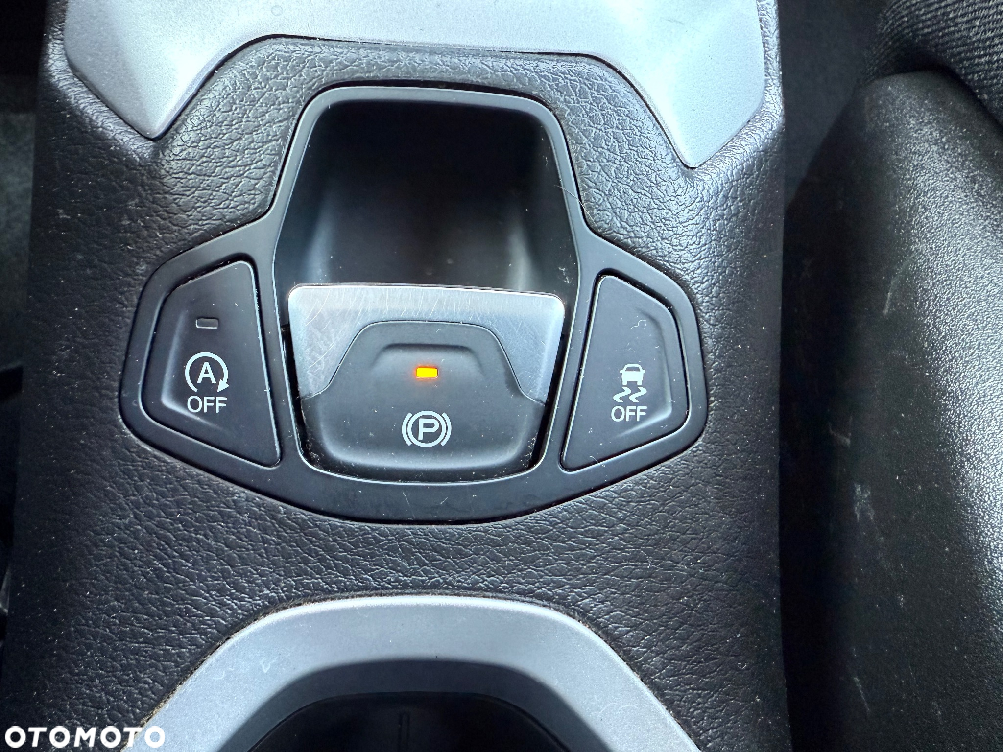 Jeep Renegade 1.4 MultiAir Longitude - 25