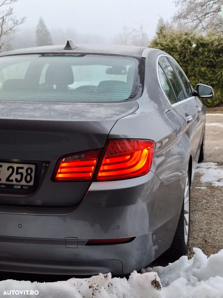BMW Seria 5 520d Aut. - 28
