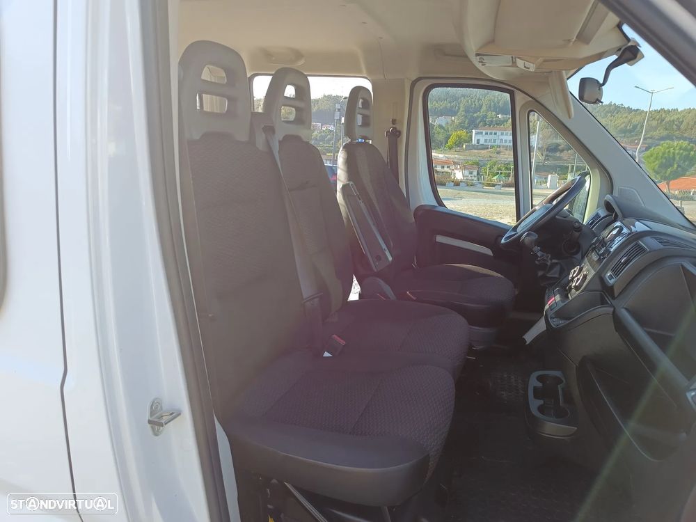 Peugeot Boxer Cabine Dupla 2.2 BlueHDi (6 Lugares) - 12