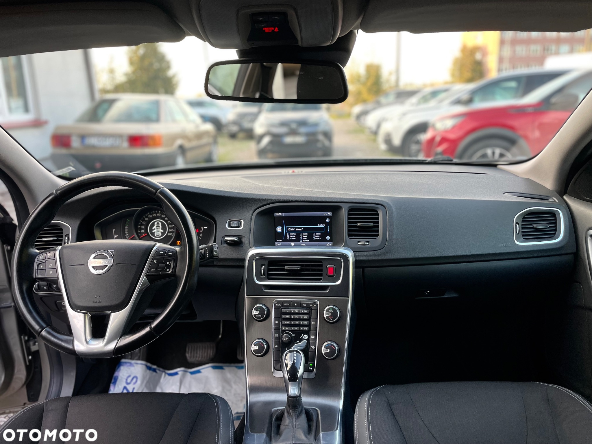 Volvo V60 D3 Geartronic Momentum - 13