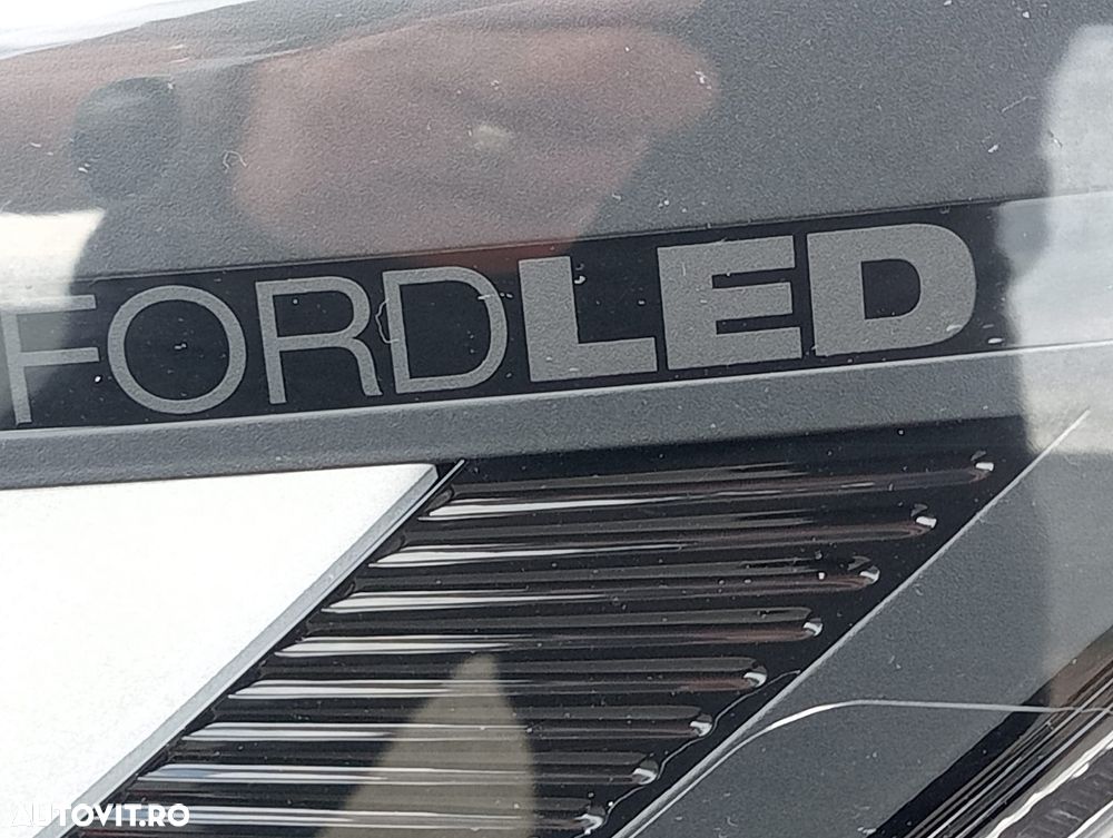 Ford Focus Turnier 1.5 EcoBlue Start-Stopp-System Aut. ST-LINE X - 10