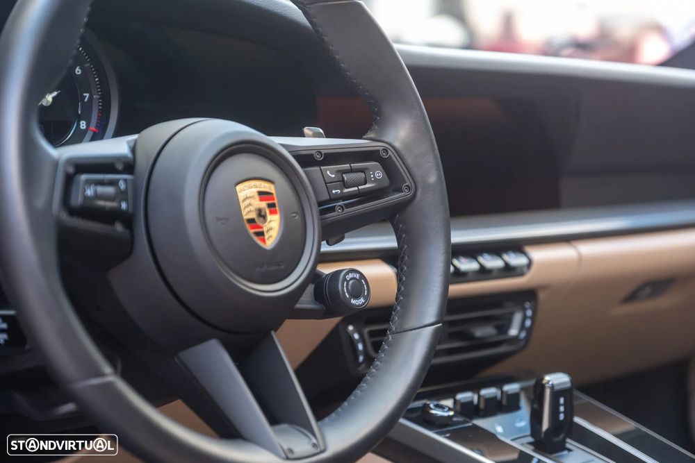 Porsche 911 Carrera S PDK — fotografia 16