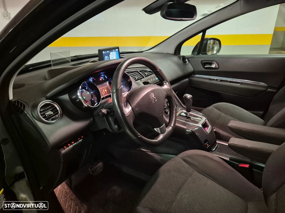 Peugeot 5008 1.6 E-HDi Allure 2-Tronic - 26