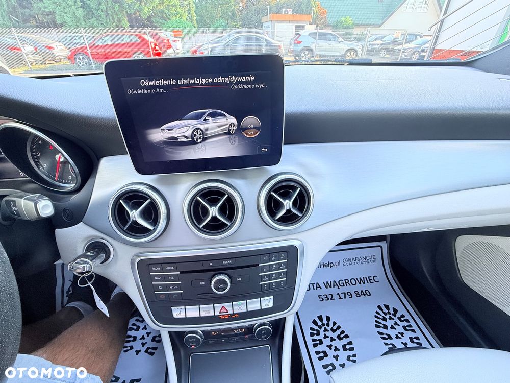 Mercedes-Benz CLA 250 7G-DCT Peak Edition - 29