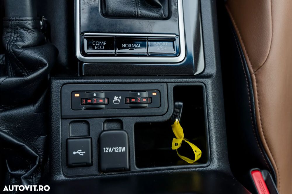 Toyota Land Cruiser 2.8l D-4D 204 CP A/T 7 locuri Luxury AVS Black - 28