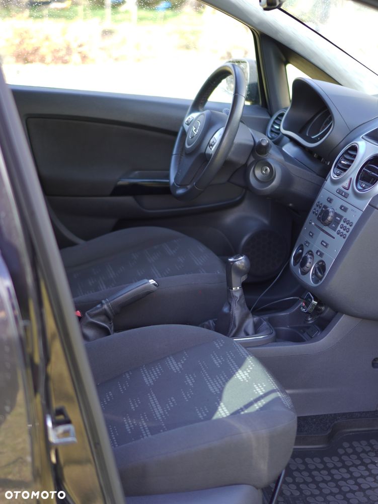 Opel Corsa - 24