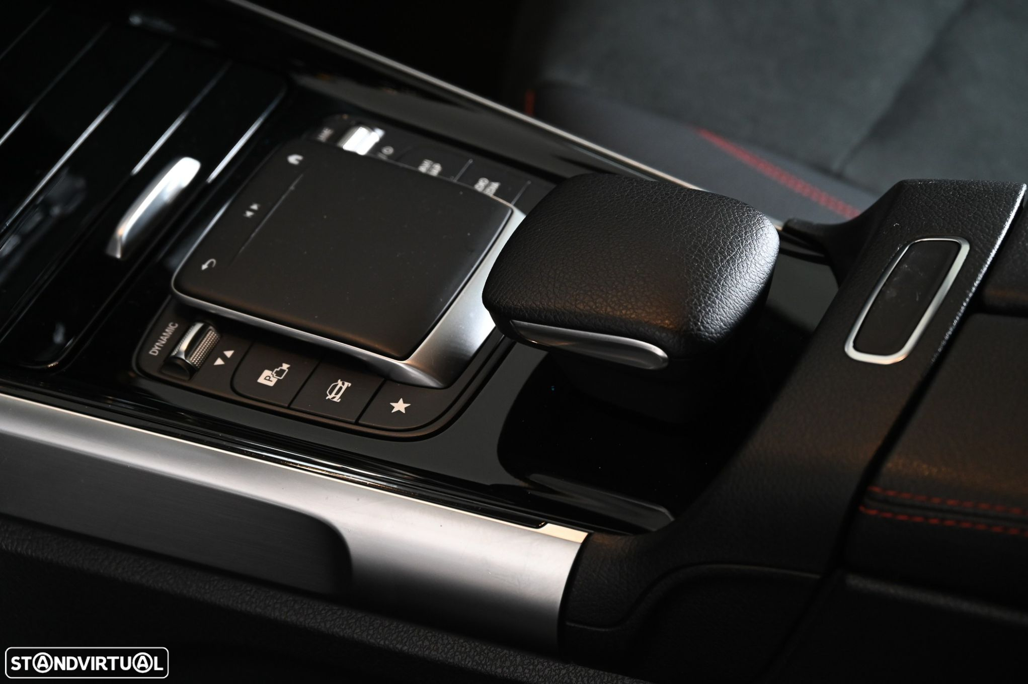 Mercedes-Benz GLB 180 d AMG Line - 24