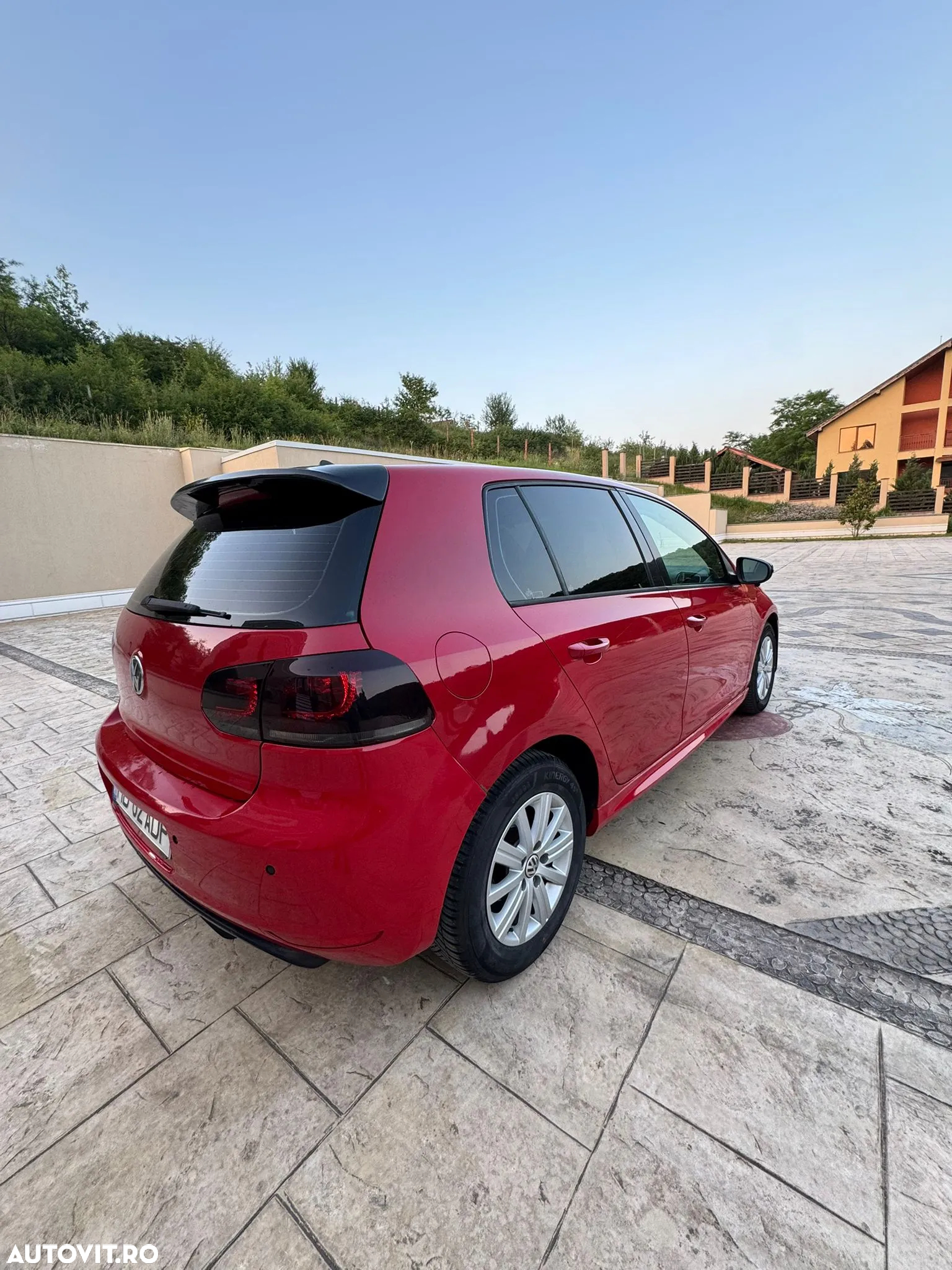 Volkswagen Golf 2.0 TDI Highline - 4