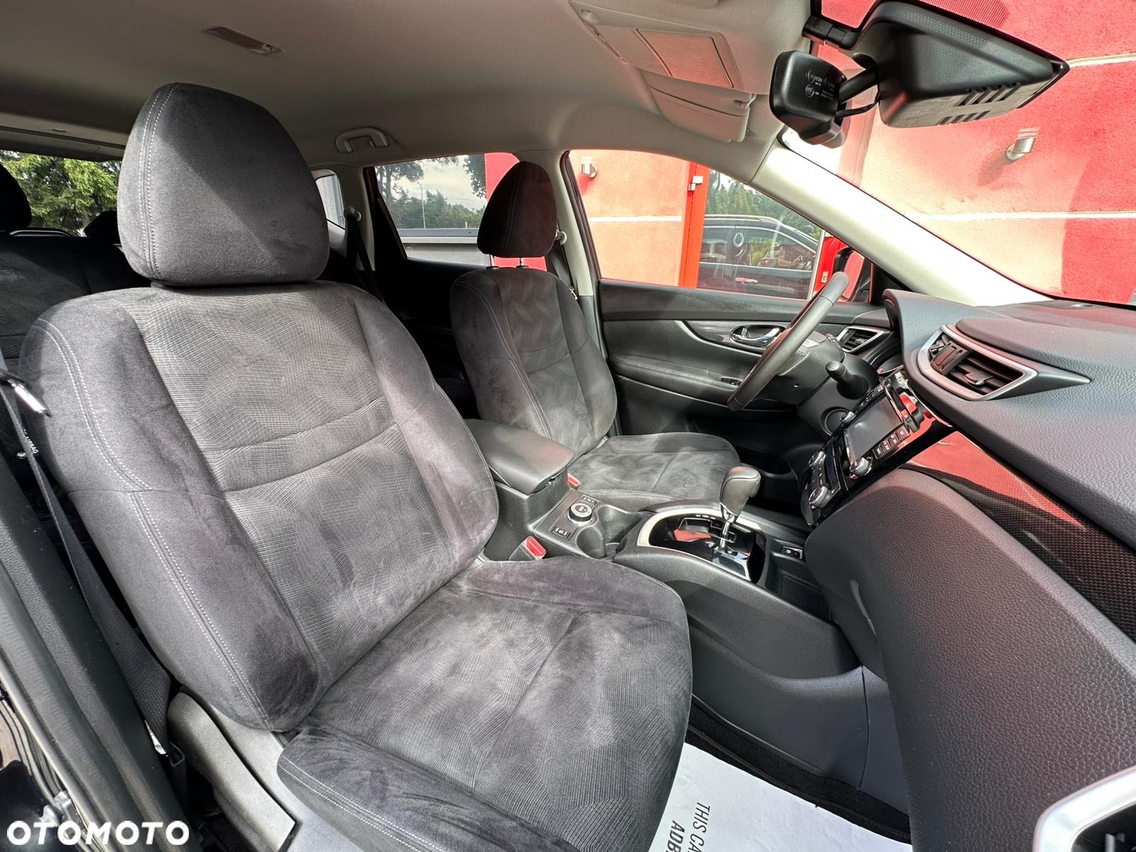 Nissan X-Trail 2.0 dCi Tekna Xtronic 4WD - 35