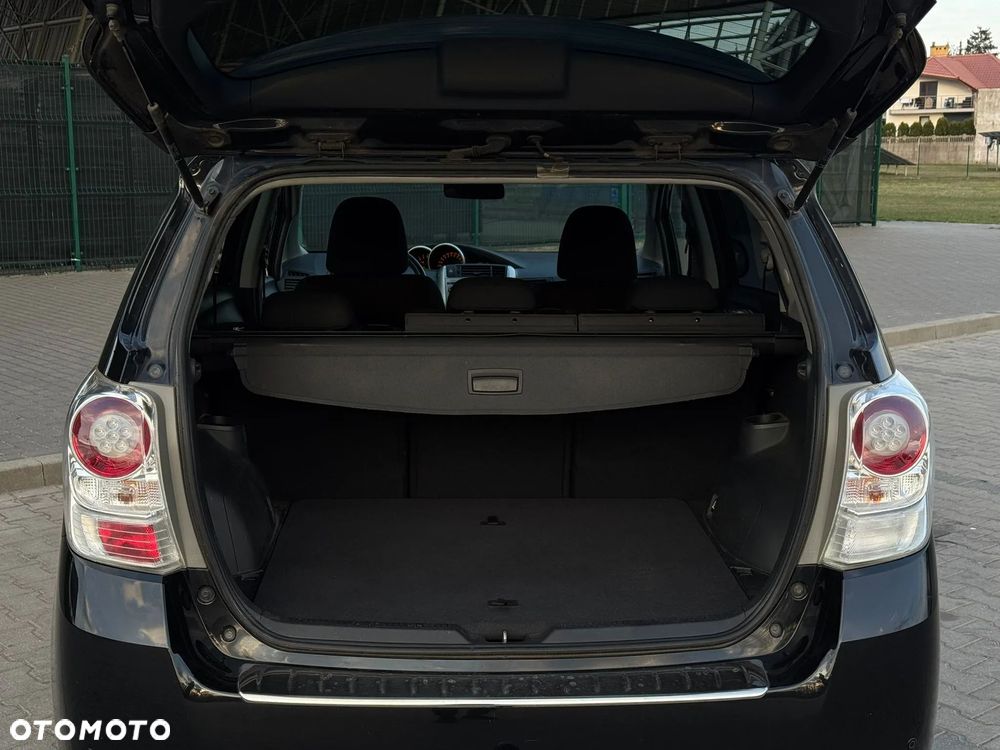 Toyota Verso 2.0 D-4D Premium - 18