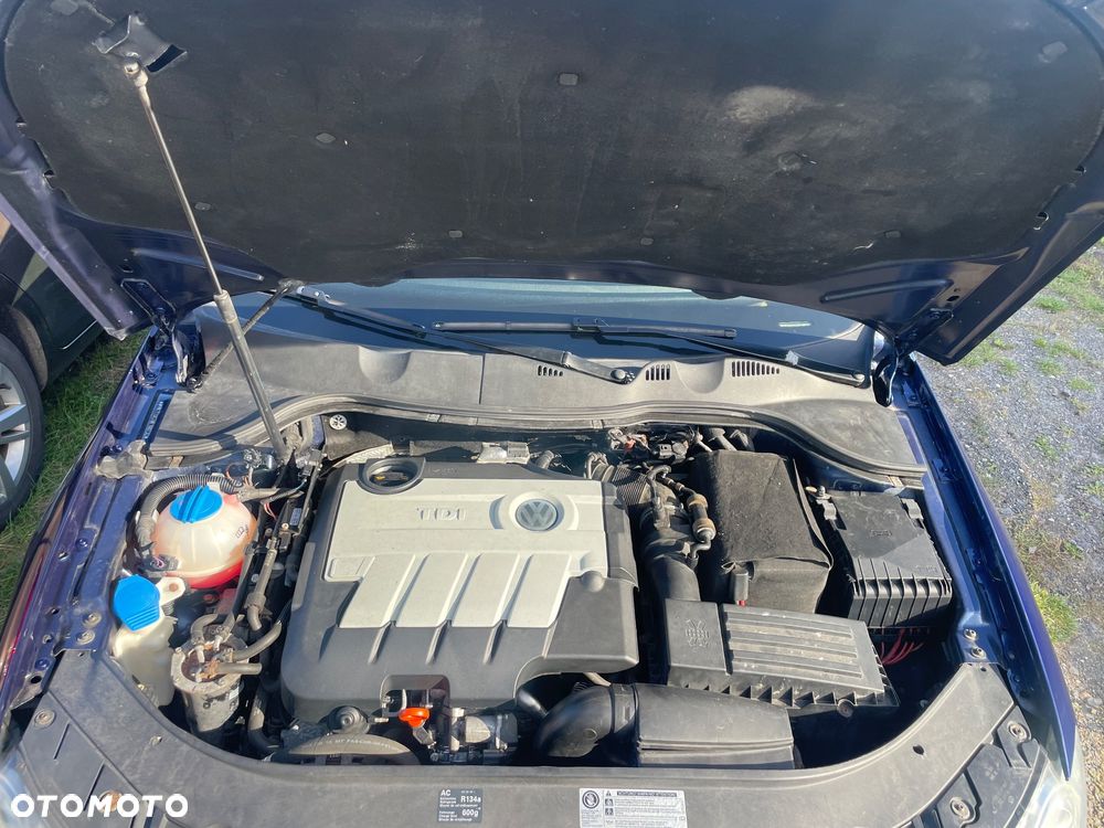 Volkswagen Passat - 27