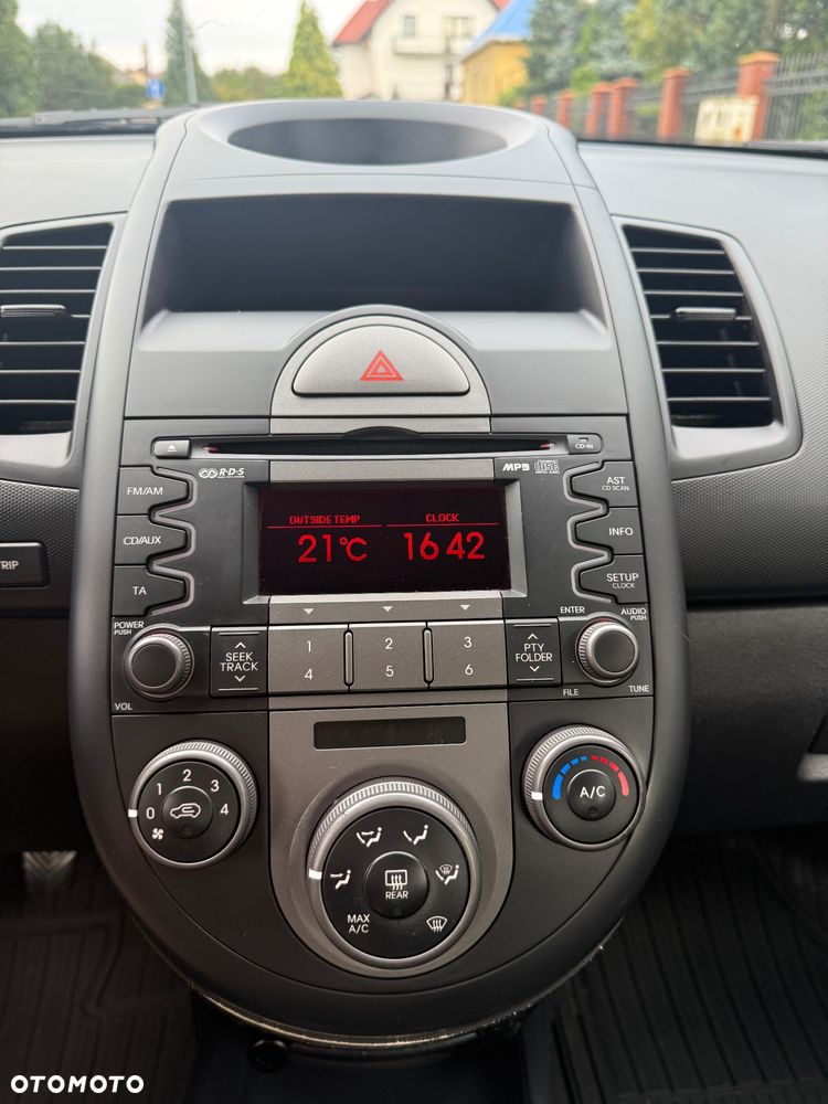 Kia Soul 1.6 CVVT - 11