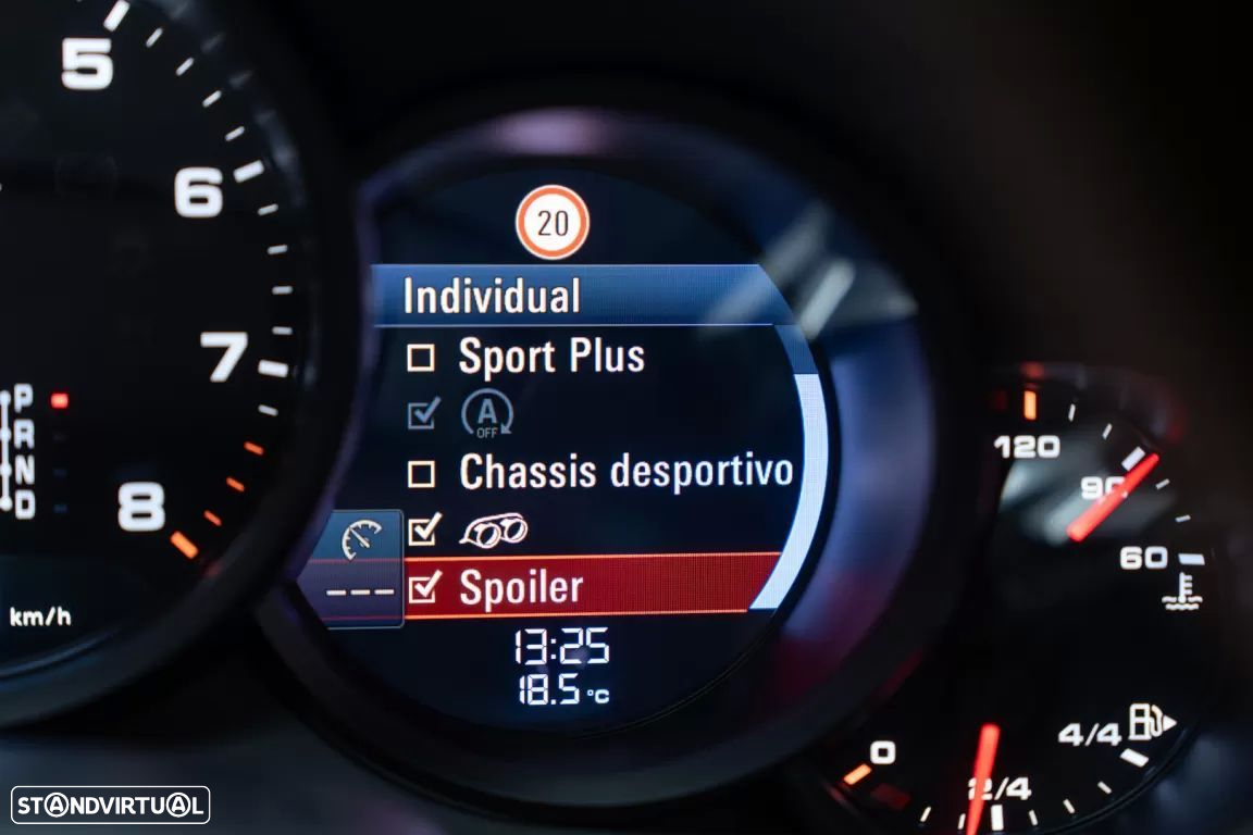 Porsche 911 (991) Carrera GTS PDK - 29