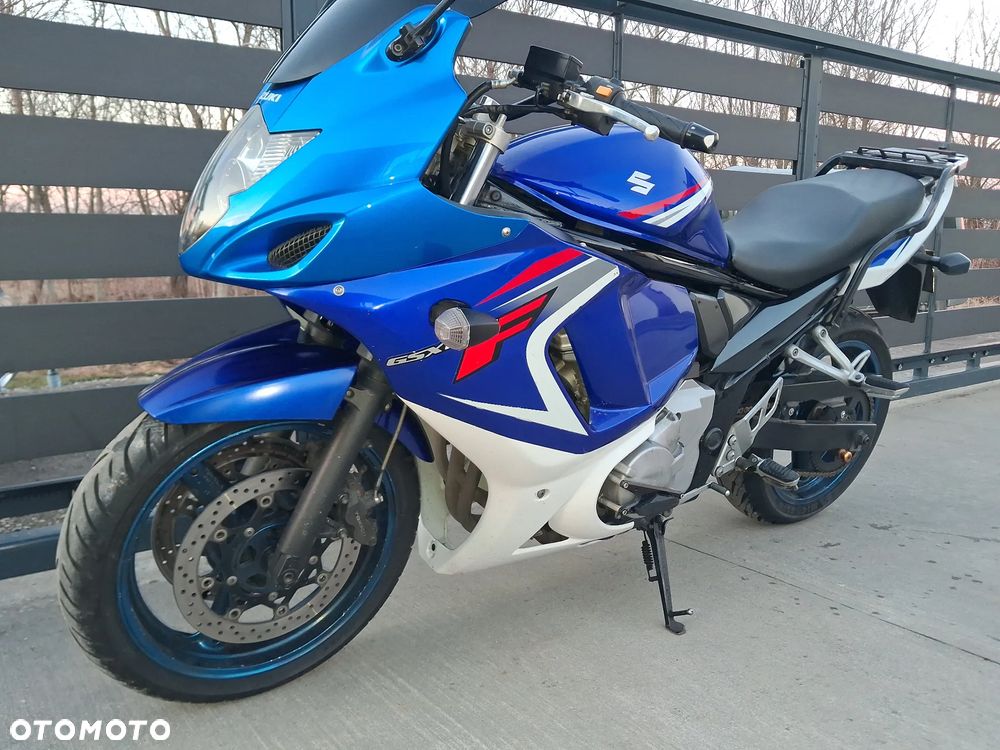 Suzuki GSX - 1