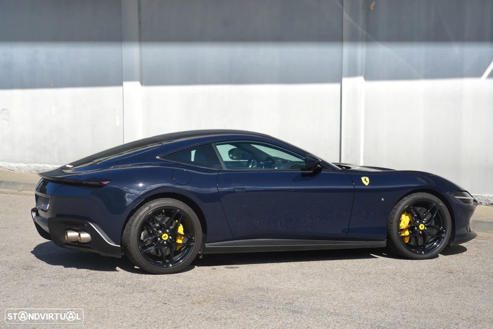 Ferrari Roma 3.9 Twin-Turbo V8 - 9