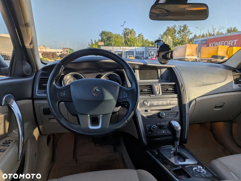 Renault Latitude 2.0 dCi Privilege - 4