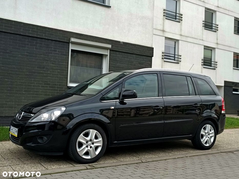 Opel Zafira - 10