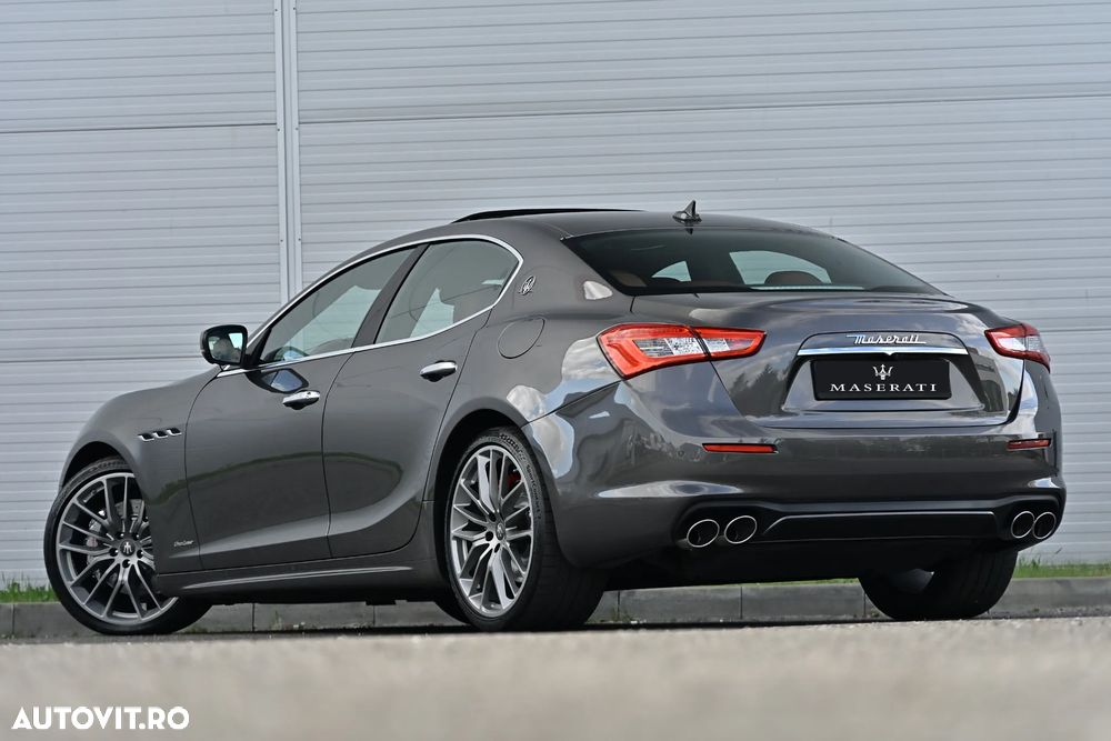 Maserati Ghibli GranLusso - 13