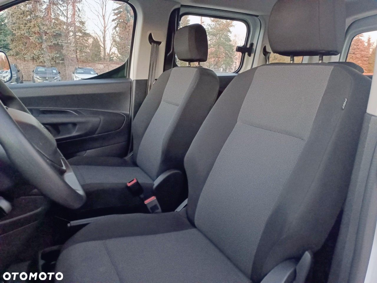 Peugeot Rifter 1.5 BlueHDI Active Pack S&S - 9