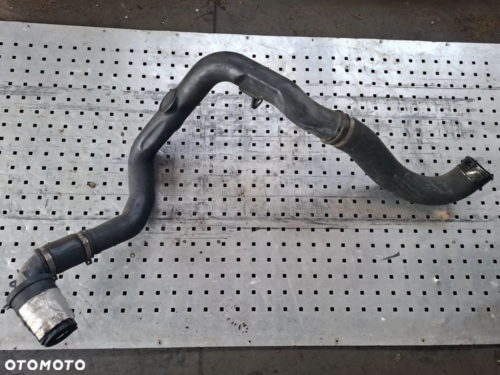 PRZEWÓD POWIETRZA INTERCOOLERA RENAULT MASTER III OPEL MOVANO B 2,3 2010- 8200730576 - 1