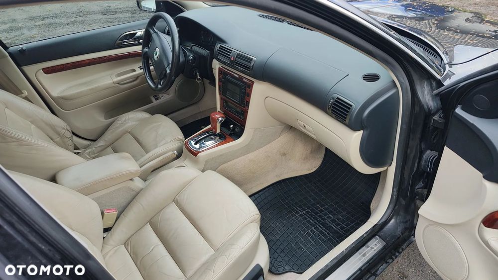 Skoda Superb 2.8 V6 Platinum - 7