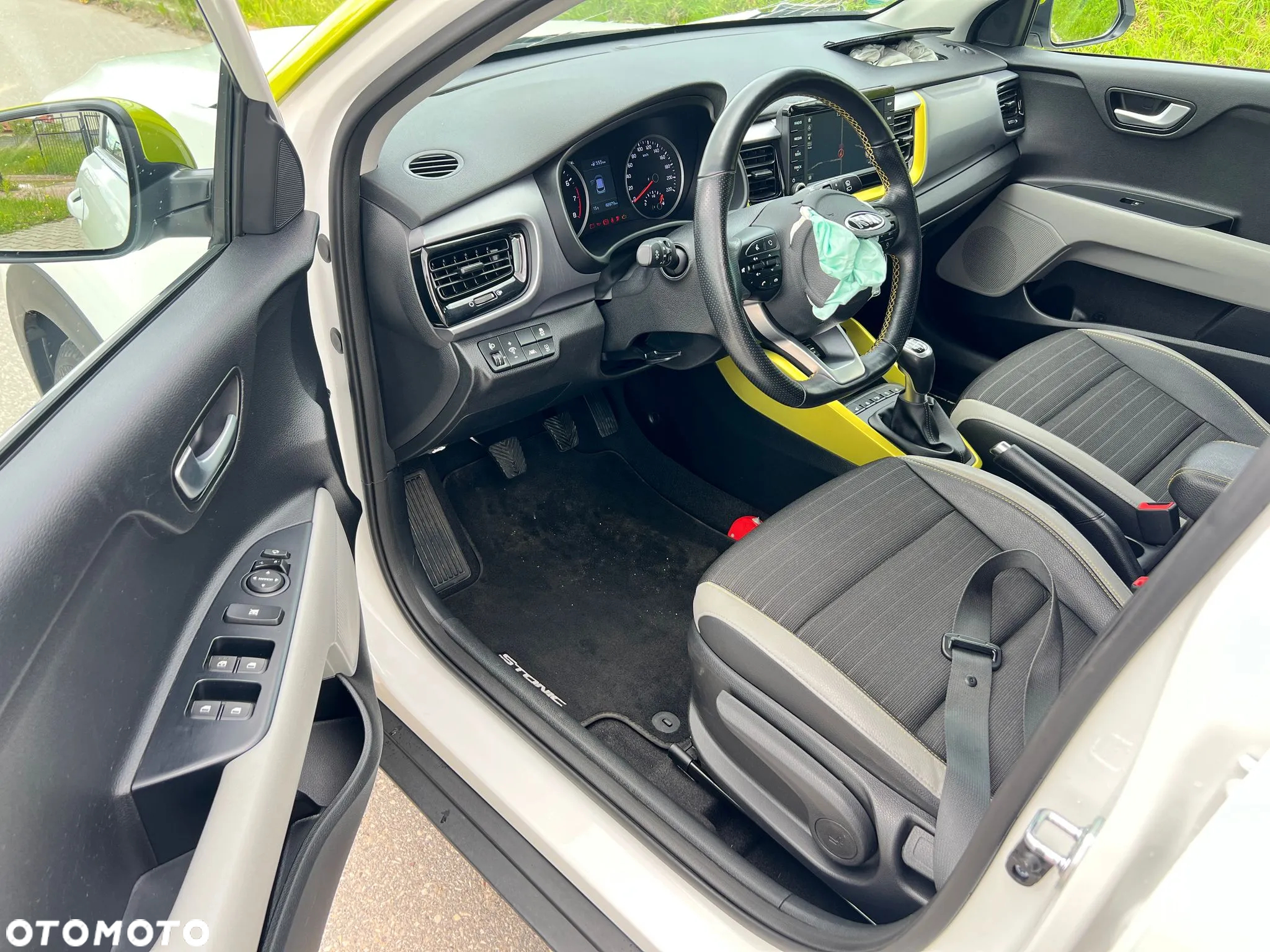 Kia Stonic 1.0 T-GDI 120 Spirit - 23