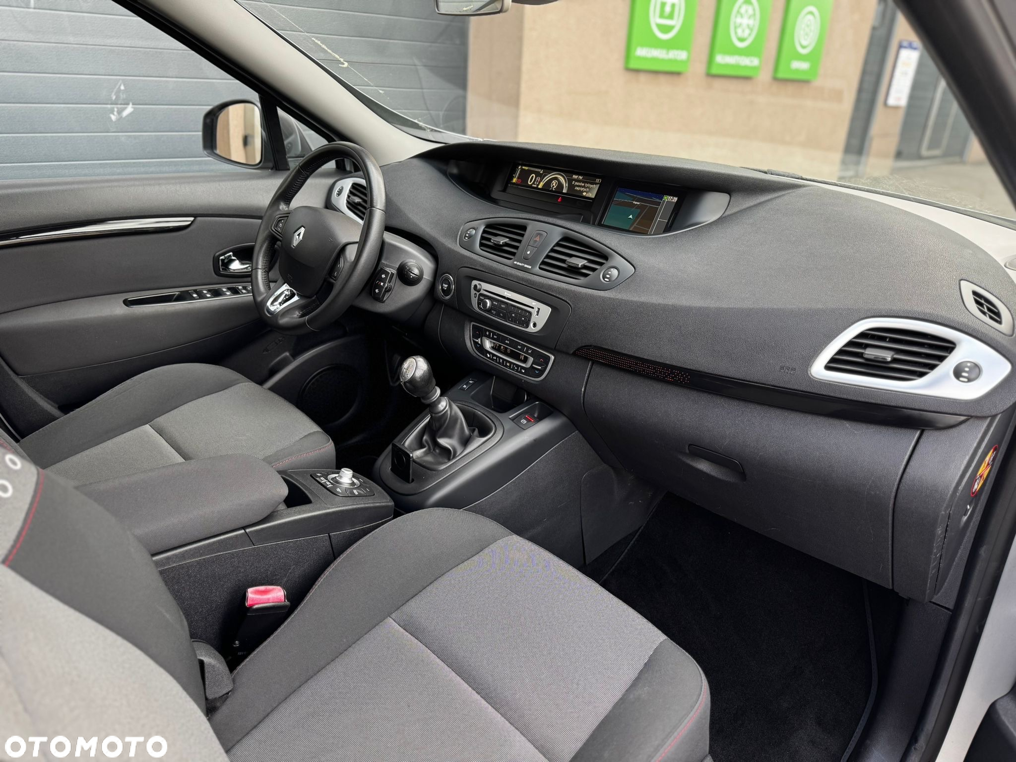 Renault Grand Scenic - 23