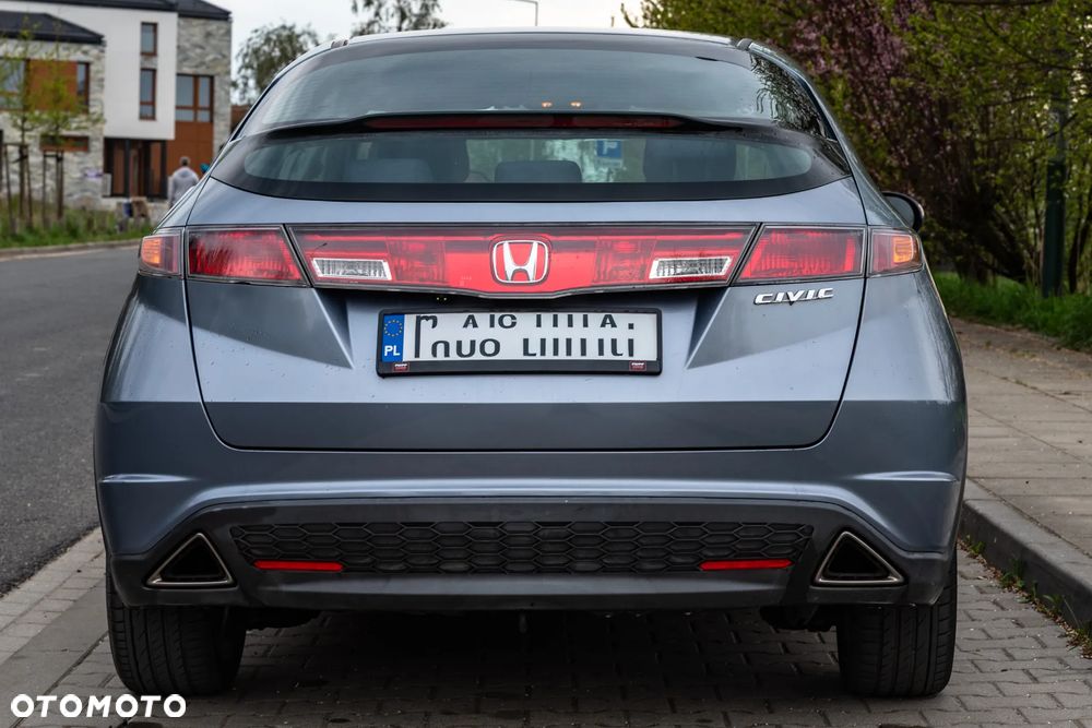 Honda Civic 1.8i-VTEC Comfort - 4