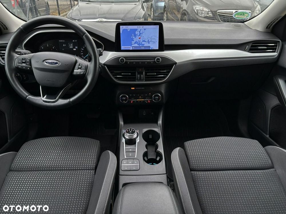 Ford Focus - 28