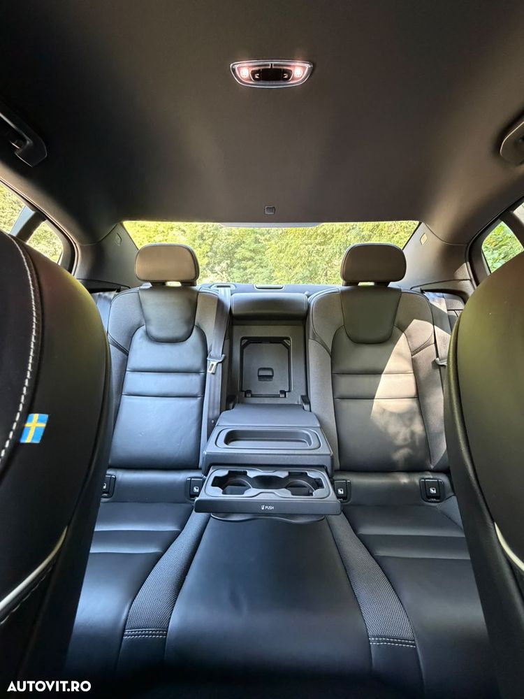 Volvo S60 T5 R-Design - 15