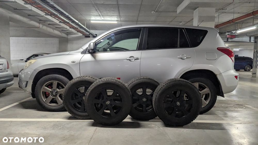 Toyota RAV4 - 12