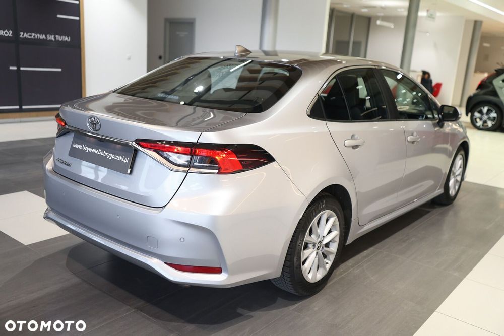 Toyota Corolla - 11