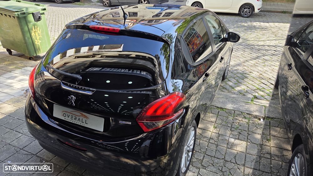 Peugeot 208 1.2 PureTech Style - 19