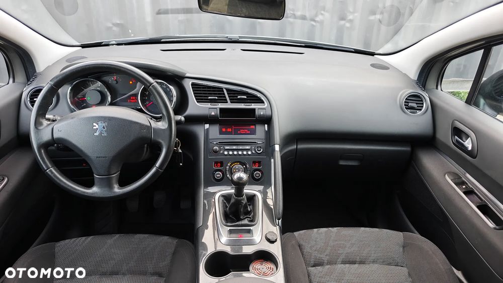 Peugeot 3008 1.6 Active - 8