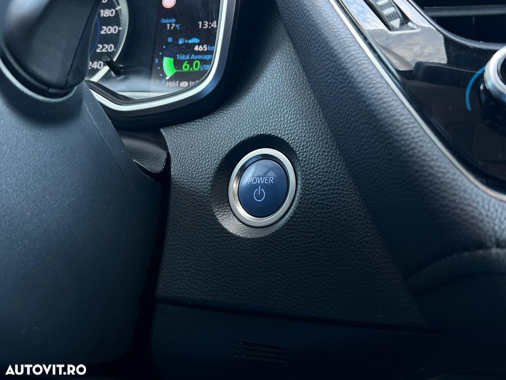 Toyota Corolla 1.8 HSD Business - 26