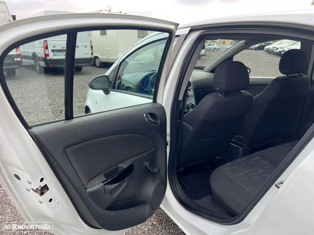 Opel Corsa 1.3 CDTi City - 25