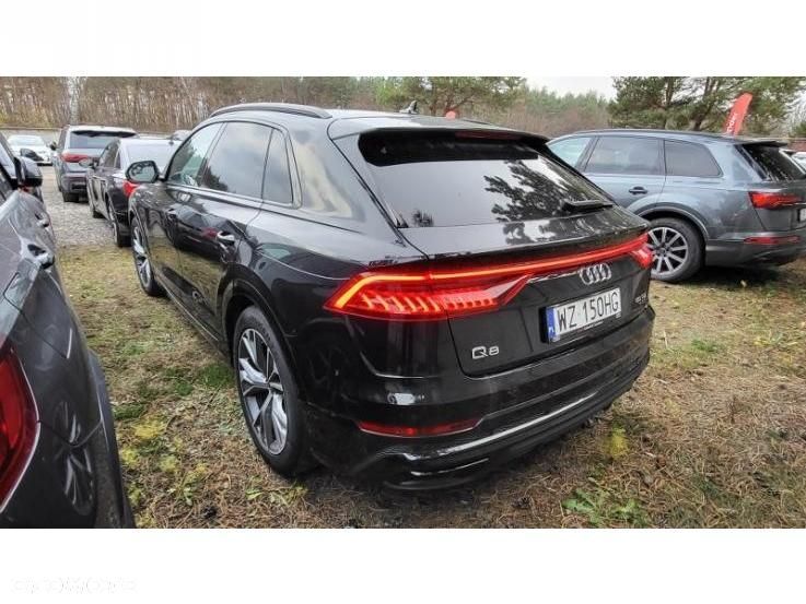 Audi Q8 - 9