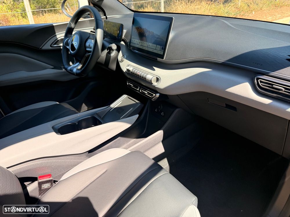 BYD Dolphin Surf 43.2 kWh Comfort - 10
