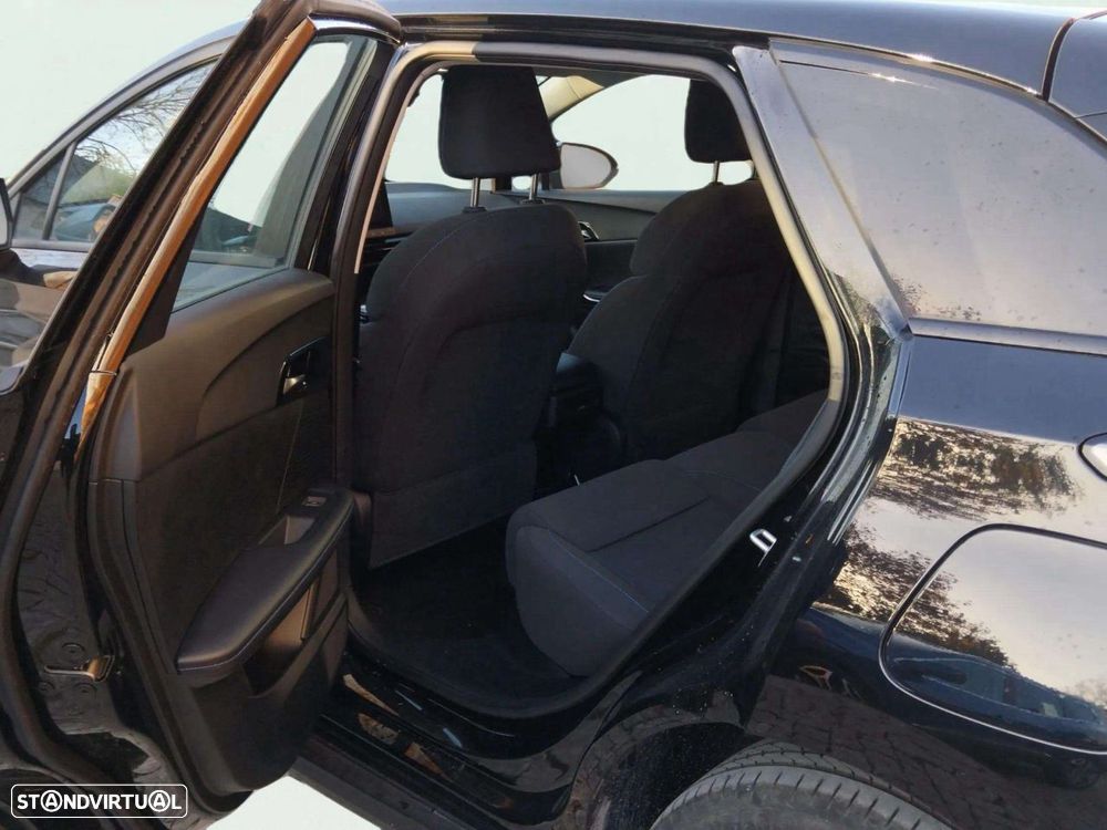 MG MG4 51 kWh Standard - 10