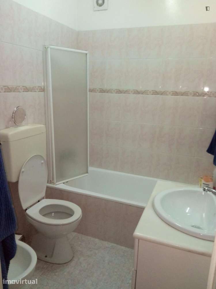 Quarto - localizado em Sacavém Lisbon - Grande imagem: 2/3