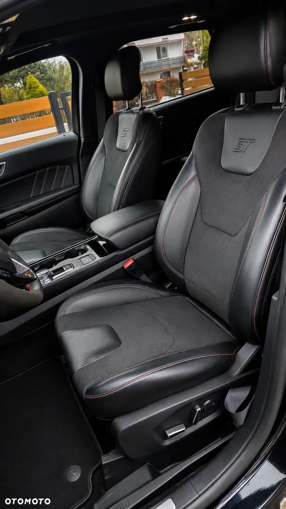 Ford Edge - 11