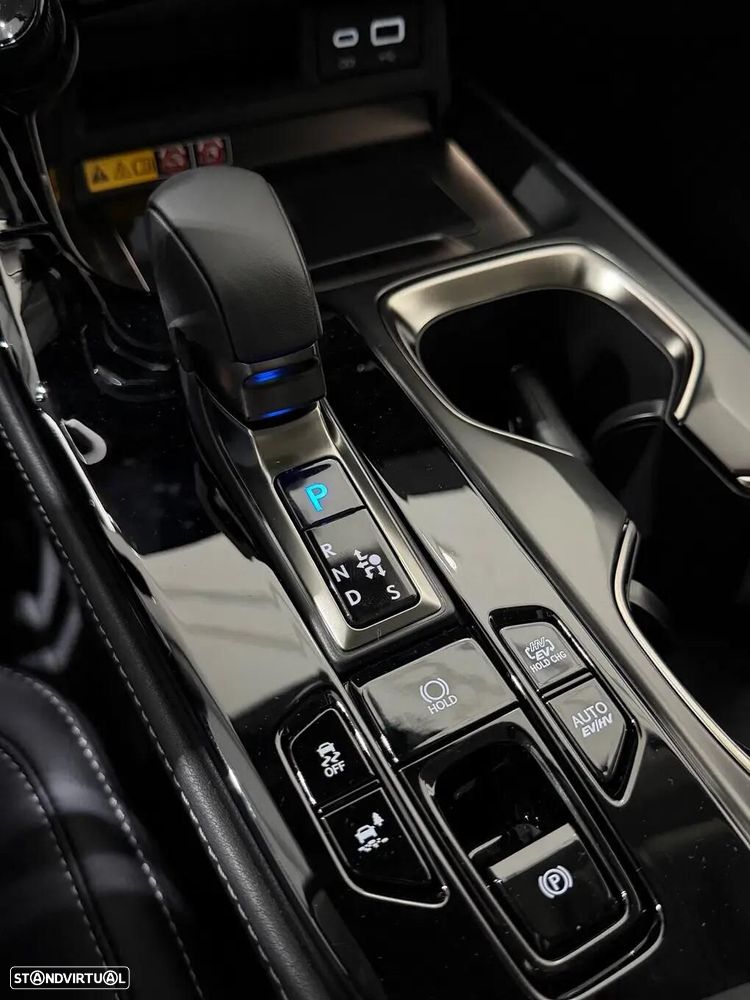Lexus NX 450h+ Executive - 31