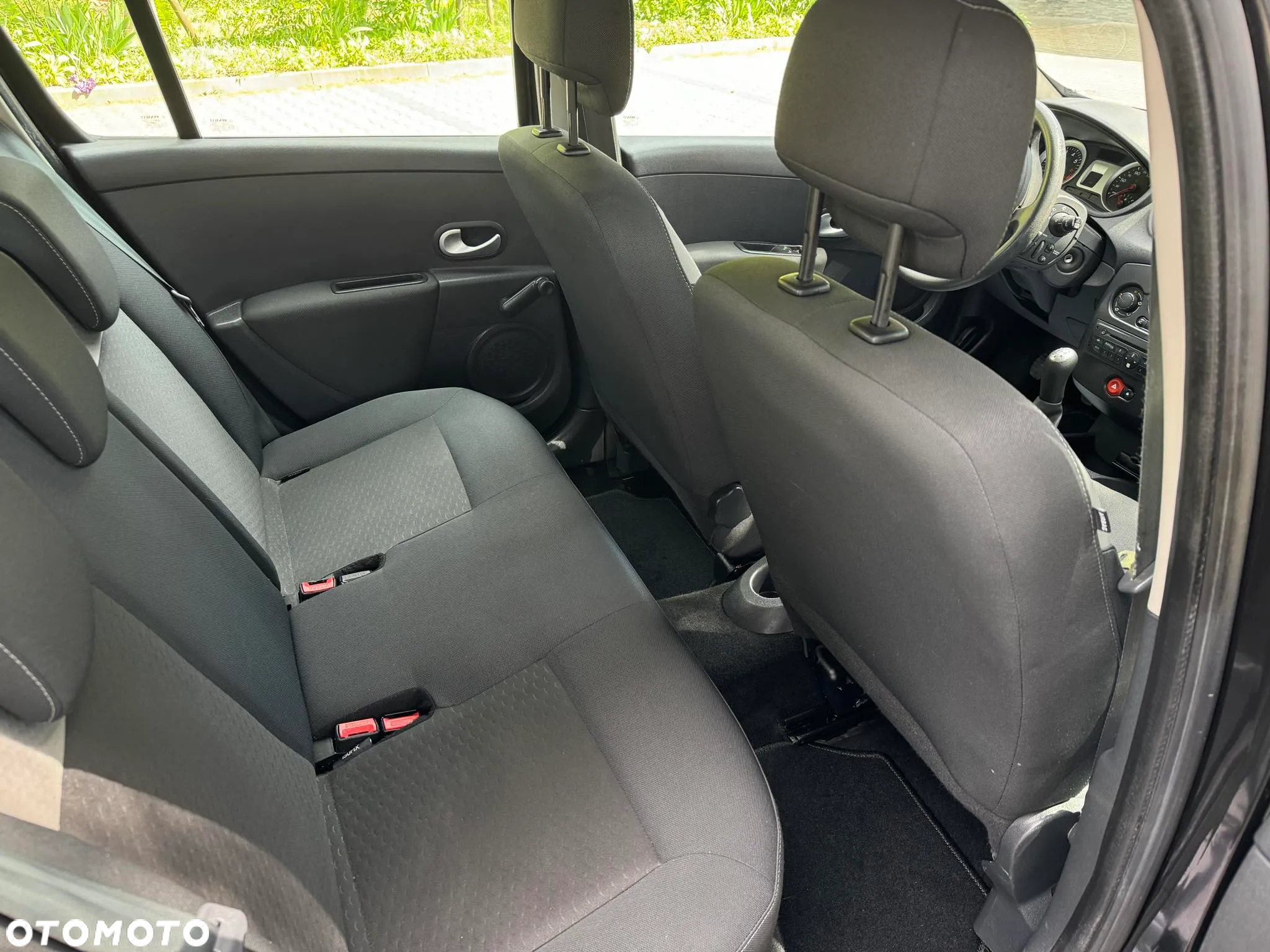 Renault Clio 1.2 16V Alize Euro5 - 16