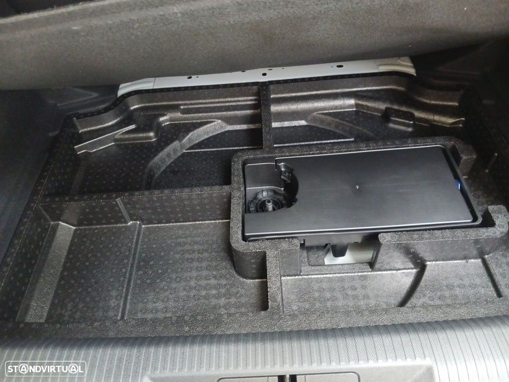 Peugeot 308 1.2 PureTech Allure Pack - 33