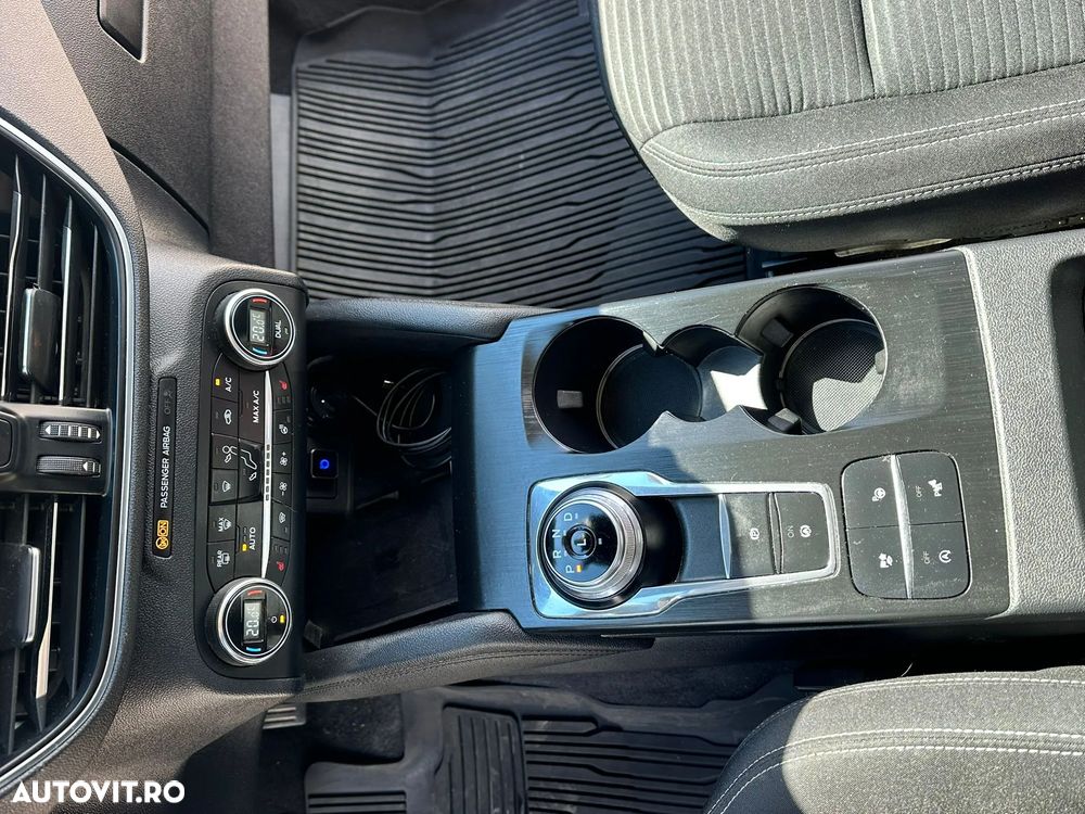 FORD Kuga 2020 — imagine 6