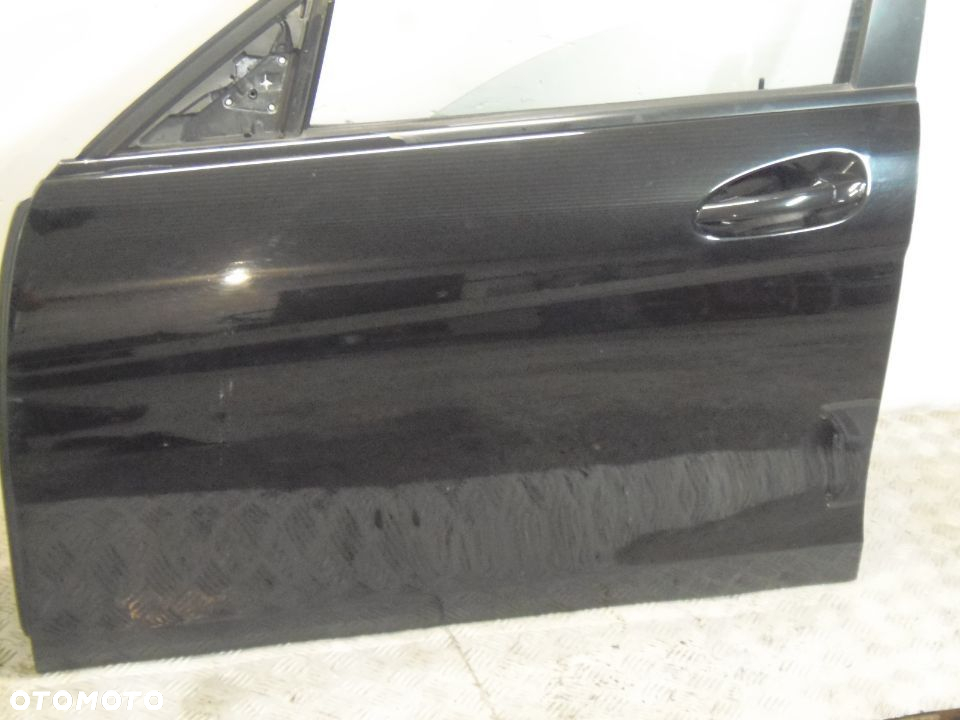 MERCEDES W204 DRZWI LEWY PRZÓD SEDAN K.L C040 - 8