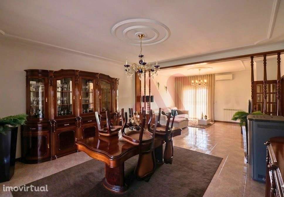 Moradia T8+1 em Serzedelo, Guimarães - Grande imagem: 4/18