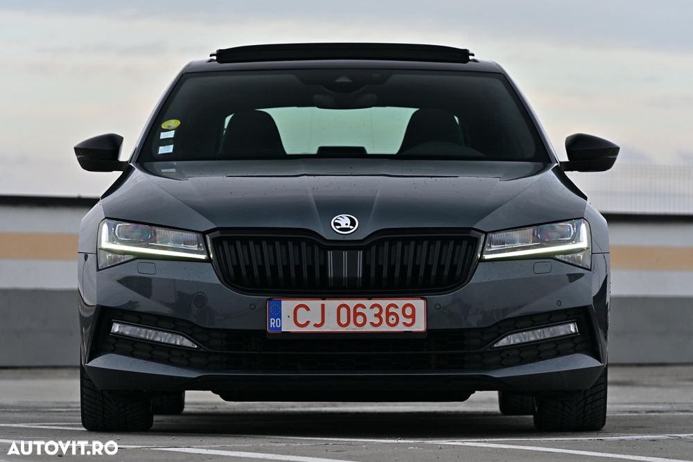 Skoda Superb 2.0 TDI DSG Sportline - 1